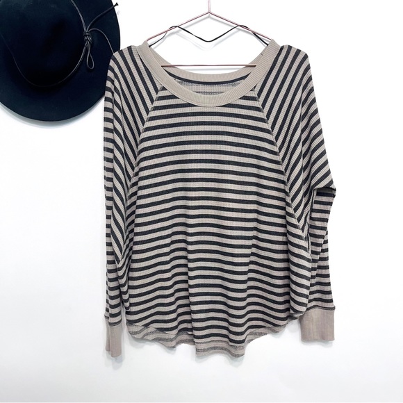 free people | love bug striped thermal dolman sleeve tan grey s - Picture 2 of 10
